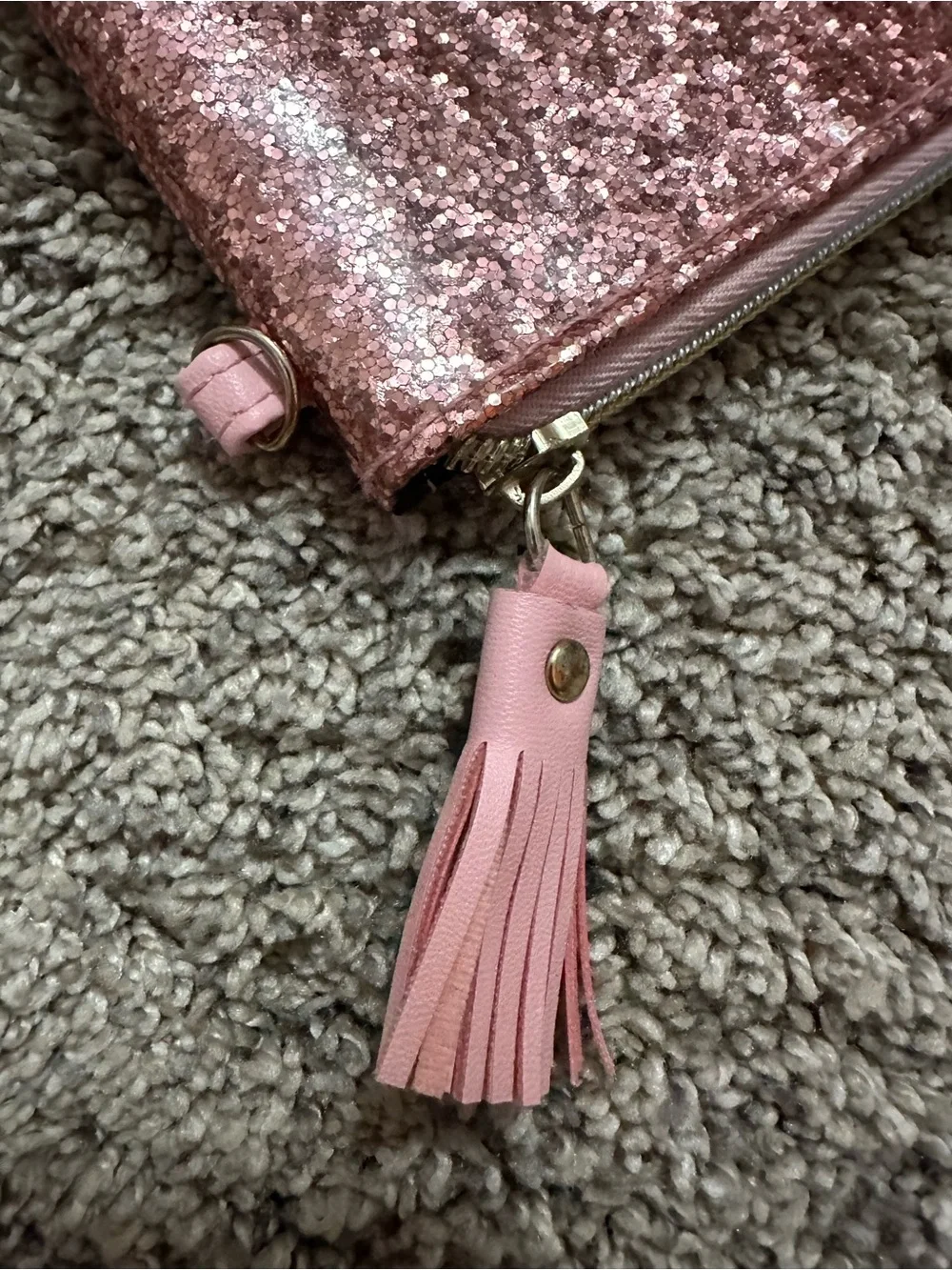 Source Unknown Rose Pink Glitter Zip Clutch